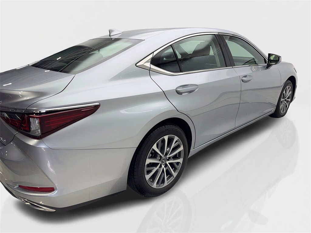 Used 2024 Lexus ES 350 image 13
