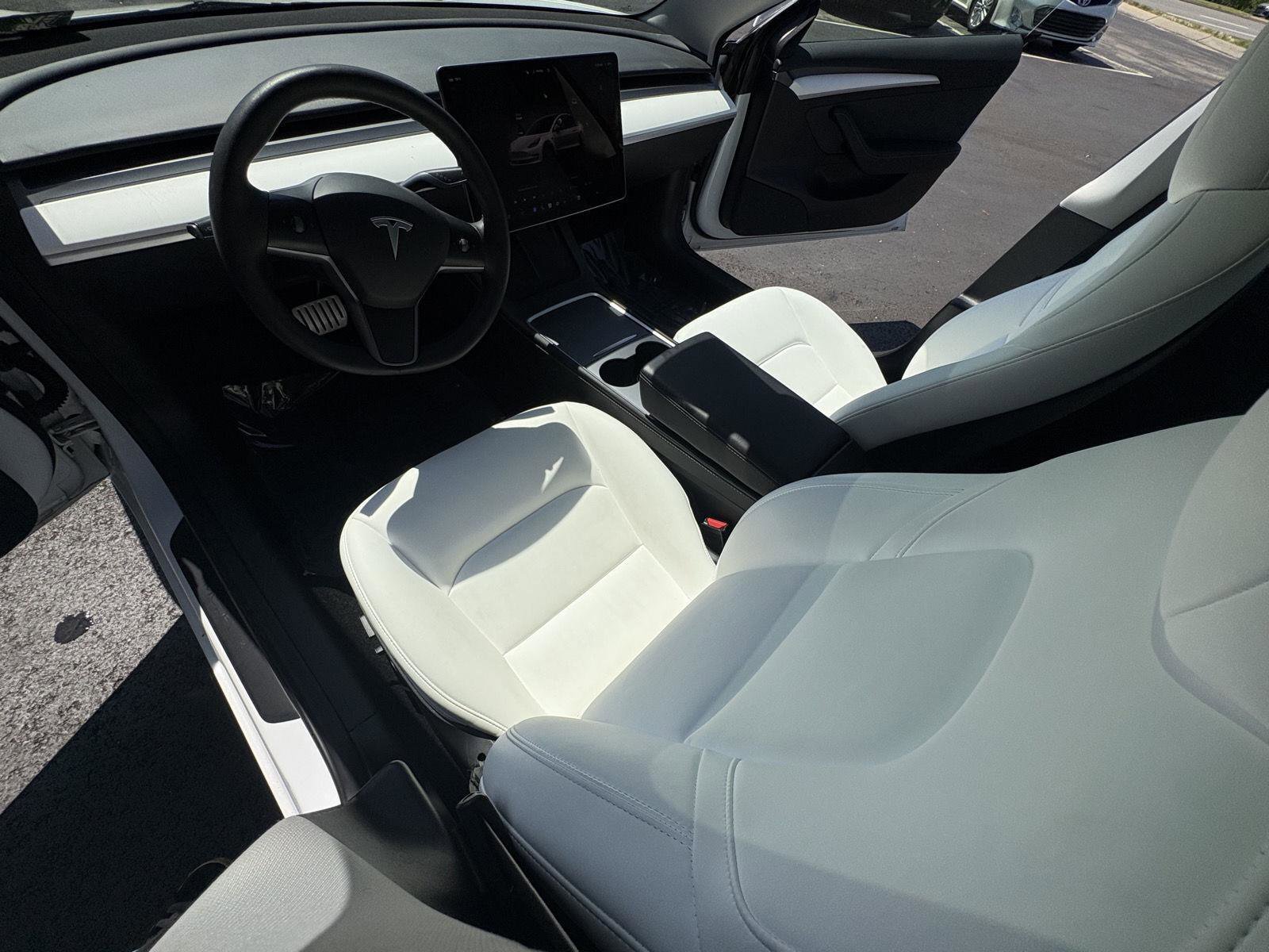 Used 2023 Tesla Model 3 Performance image 15