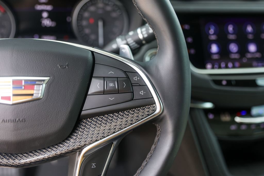 Certified 2025 Cadillac XT5 Sportv w/ Technology Package AWD/4WD image 13