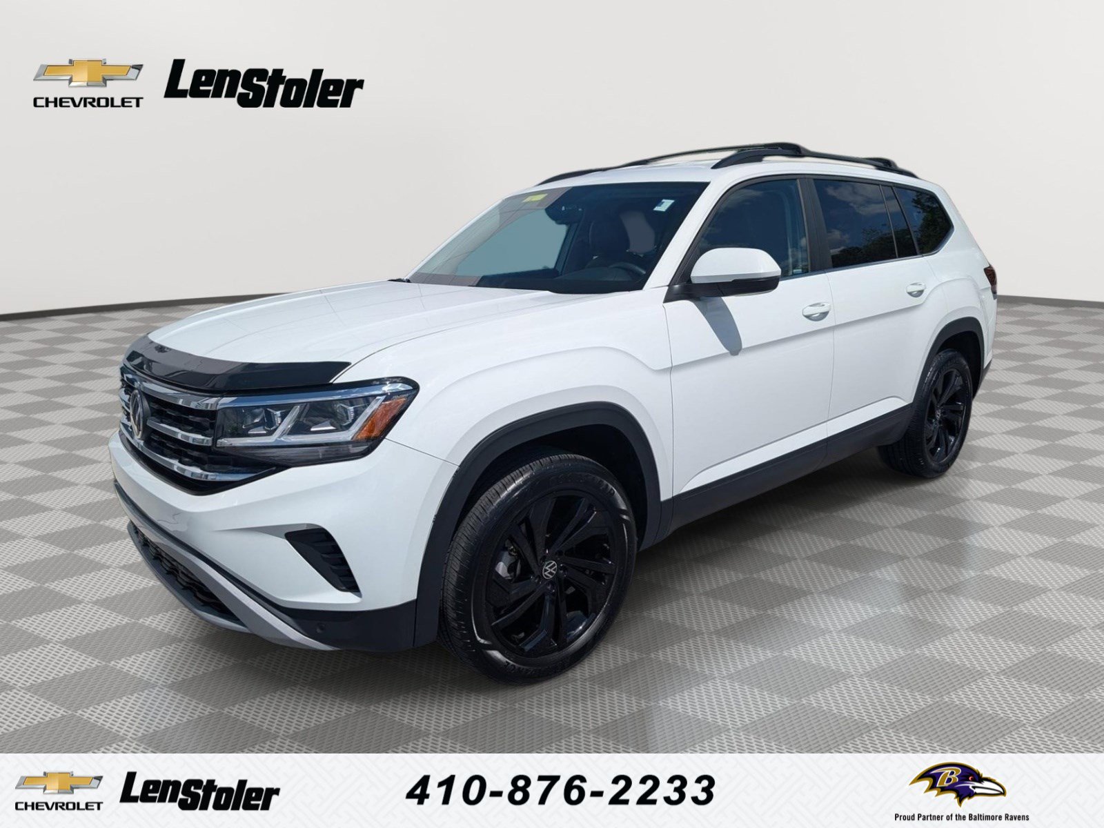 Used 2023 Volkswagen Atlas SE w/ Black Wheel Package