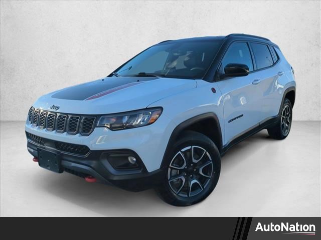 Used 2024 Jeep Compass Trailhawk image 1