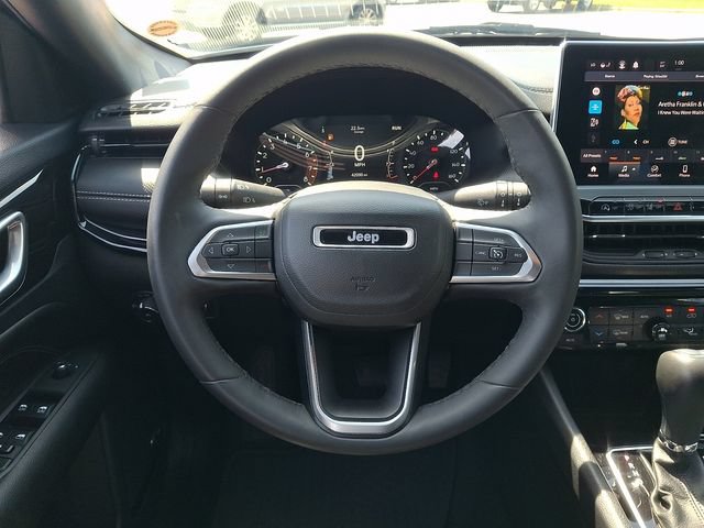 Used 2023 Jeep Compass Latitude w/ Sun and Sound Group AWD/4WD image 19