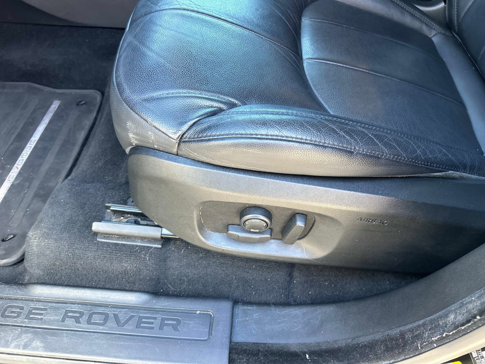 Used 2018 Land Rover Range Rover Evoque SE AWD/4WD image 21