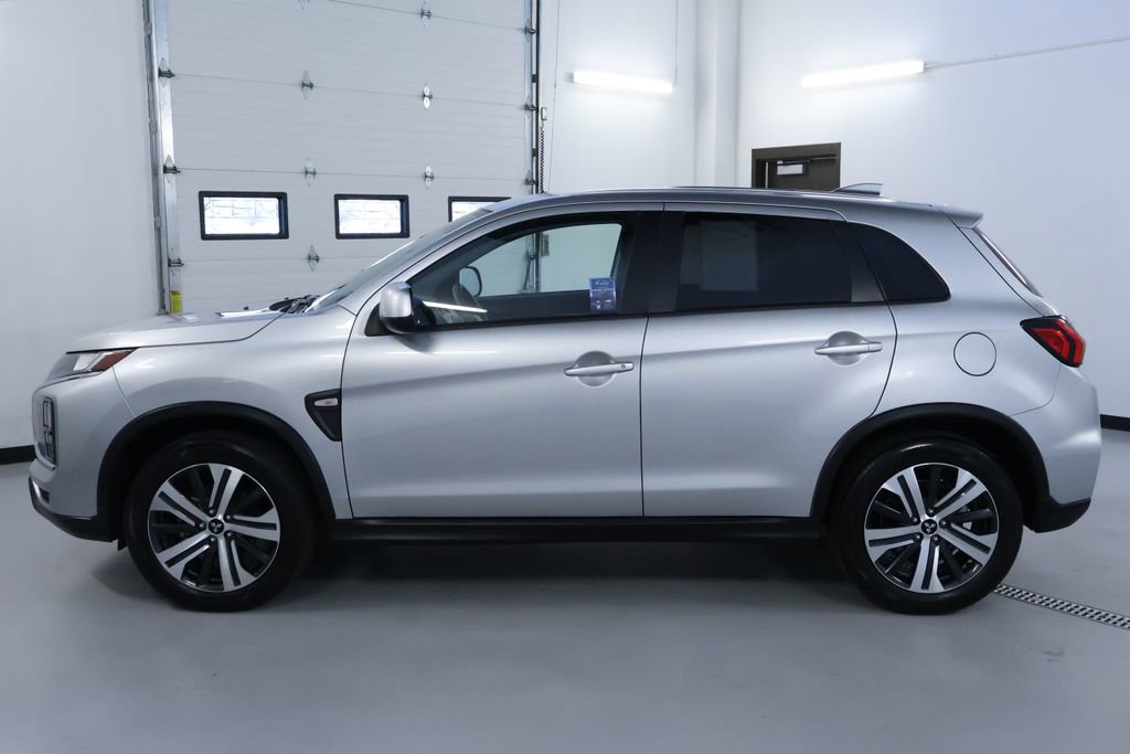 Used 2025 Mitsubishi Outlander Sport ES image 4