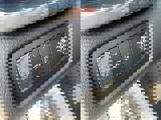 New 2026 GMC Acadia Elevation image 18
