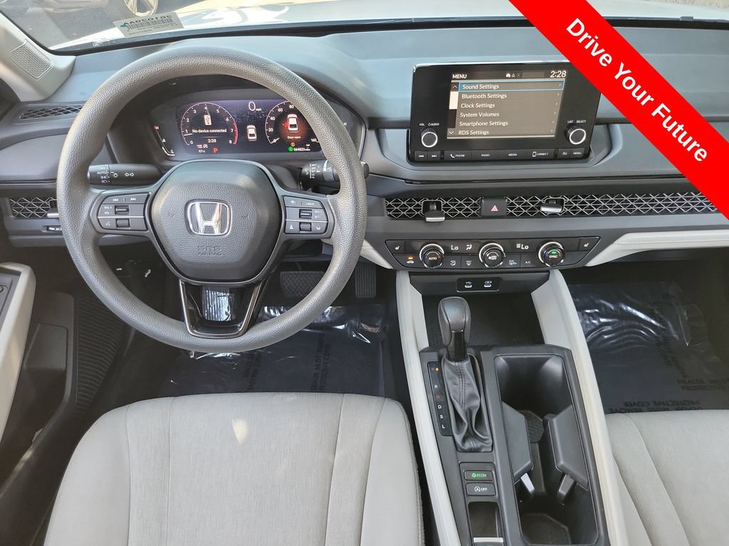 Used 2023 Honda Accord EX image 4
