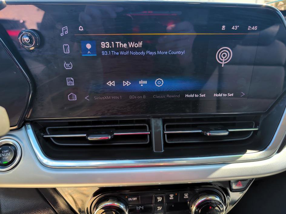 Used 2025 Chevrolet Trax LT image 25