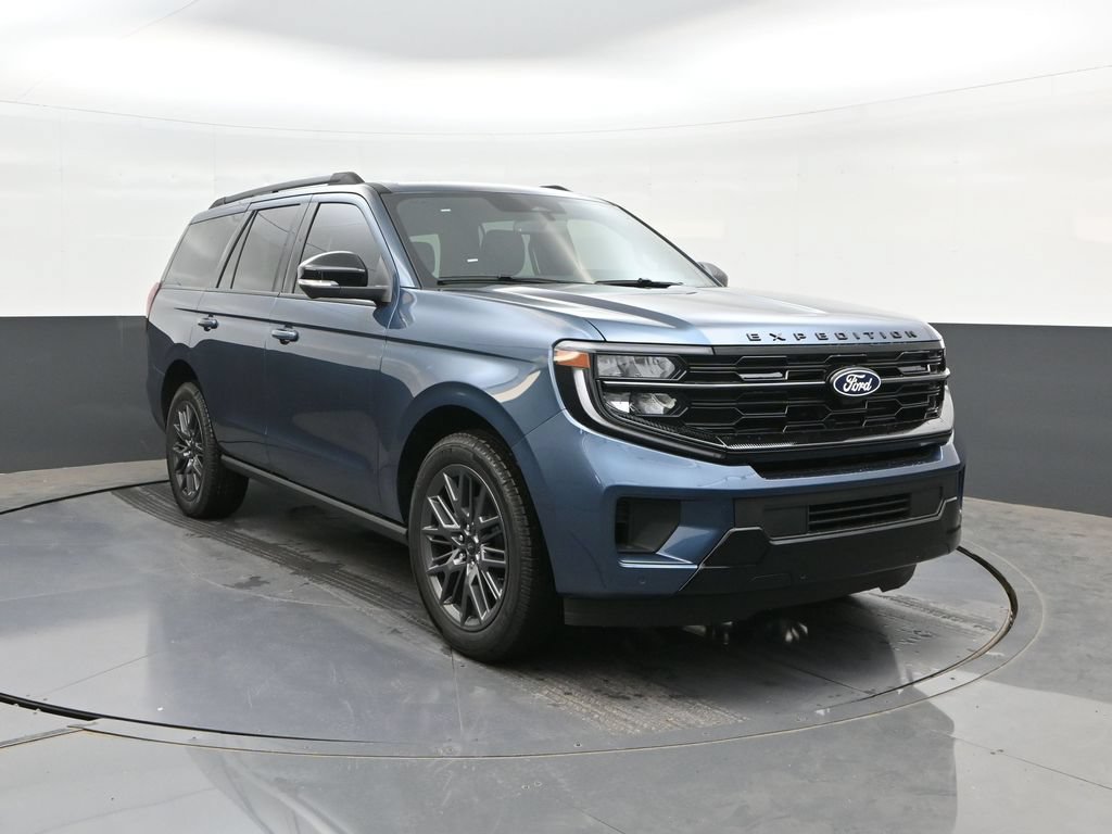 New 2027 Ford Expedition Platinum w/ Stealth Appearance Package RWD image 22