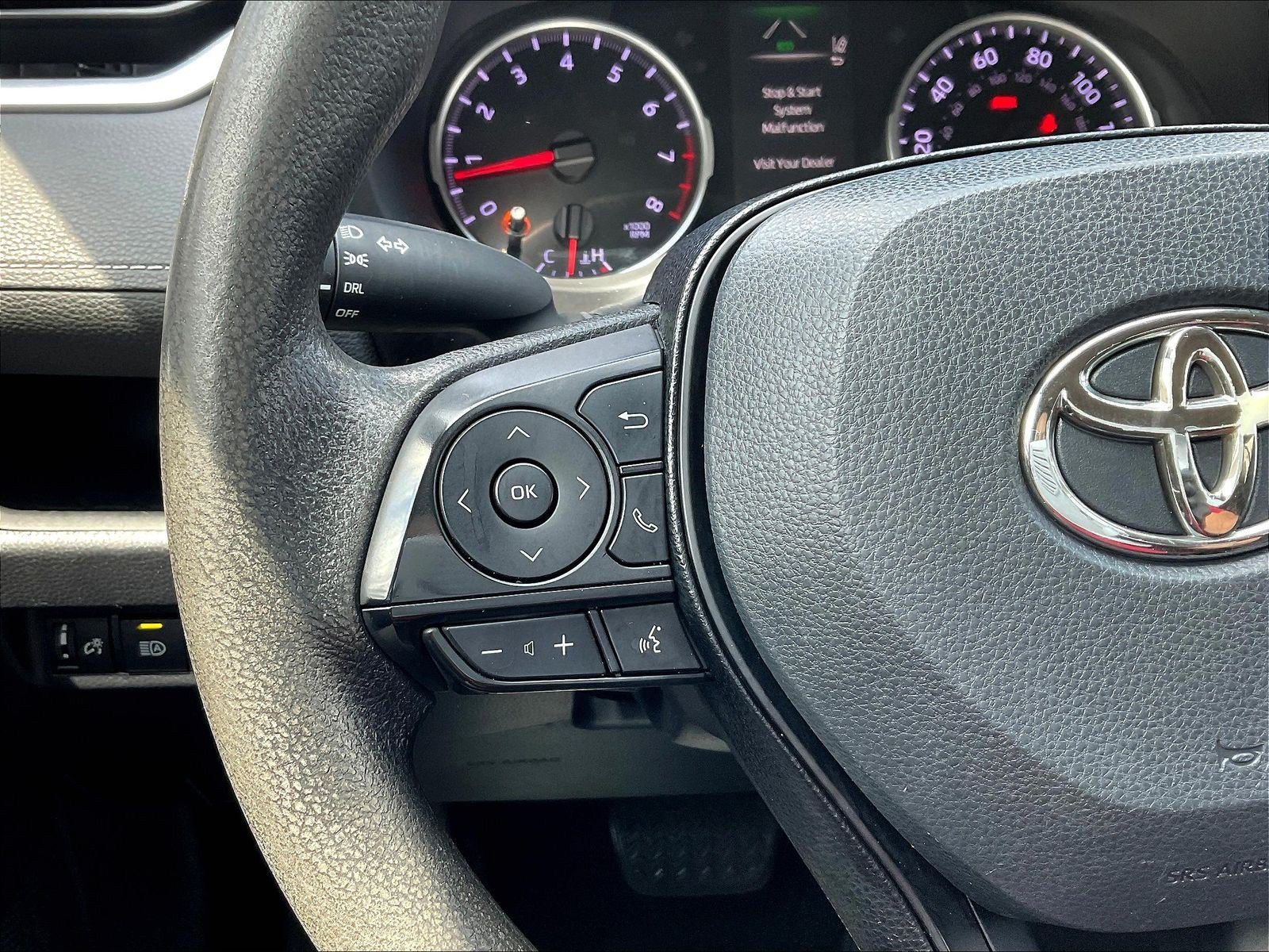 Used 2019 Toyota RAV4 LE AWD/4WD image 11