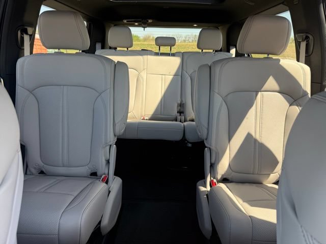 New 2026 Jeep Grand Wagoneer Summit w/ Premium Group III AWD/4WD image 22