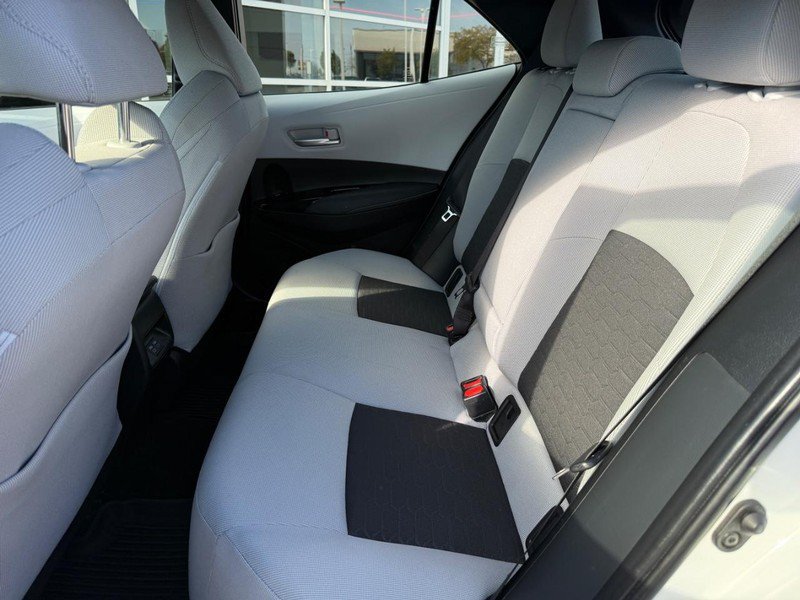 Used 2023 Toyota Corolla SE w/ SE Premium Package FWD image 11