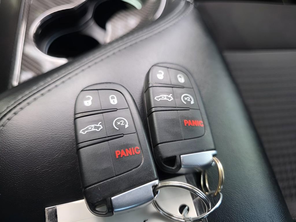 Used 2021 Dodge Challenger SXT w/ Driver Convenience Group image 23
