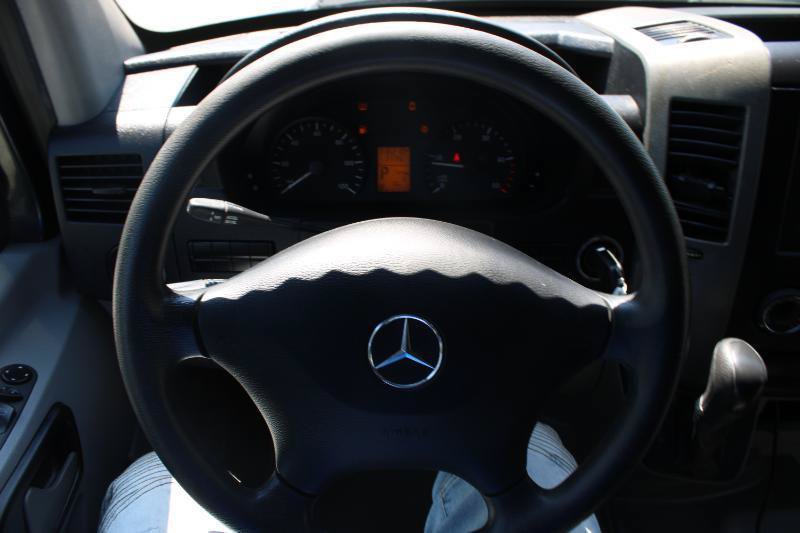 Used 2012 Mercedes-Benz Sprinter 2500 image 9