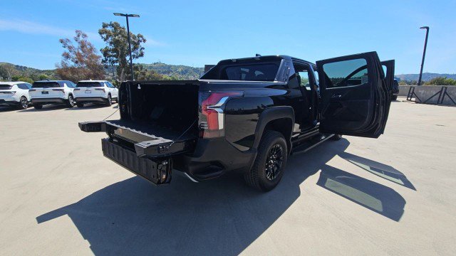 Used 2025 Chevrolet Silverado EV LT w/ LT Premium Package AWD/4WD image 8