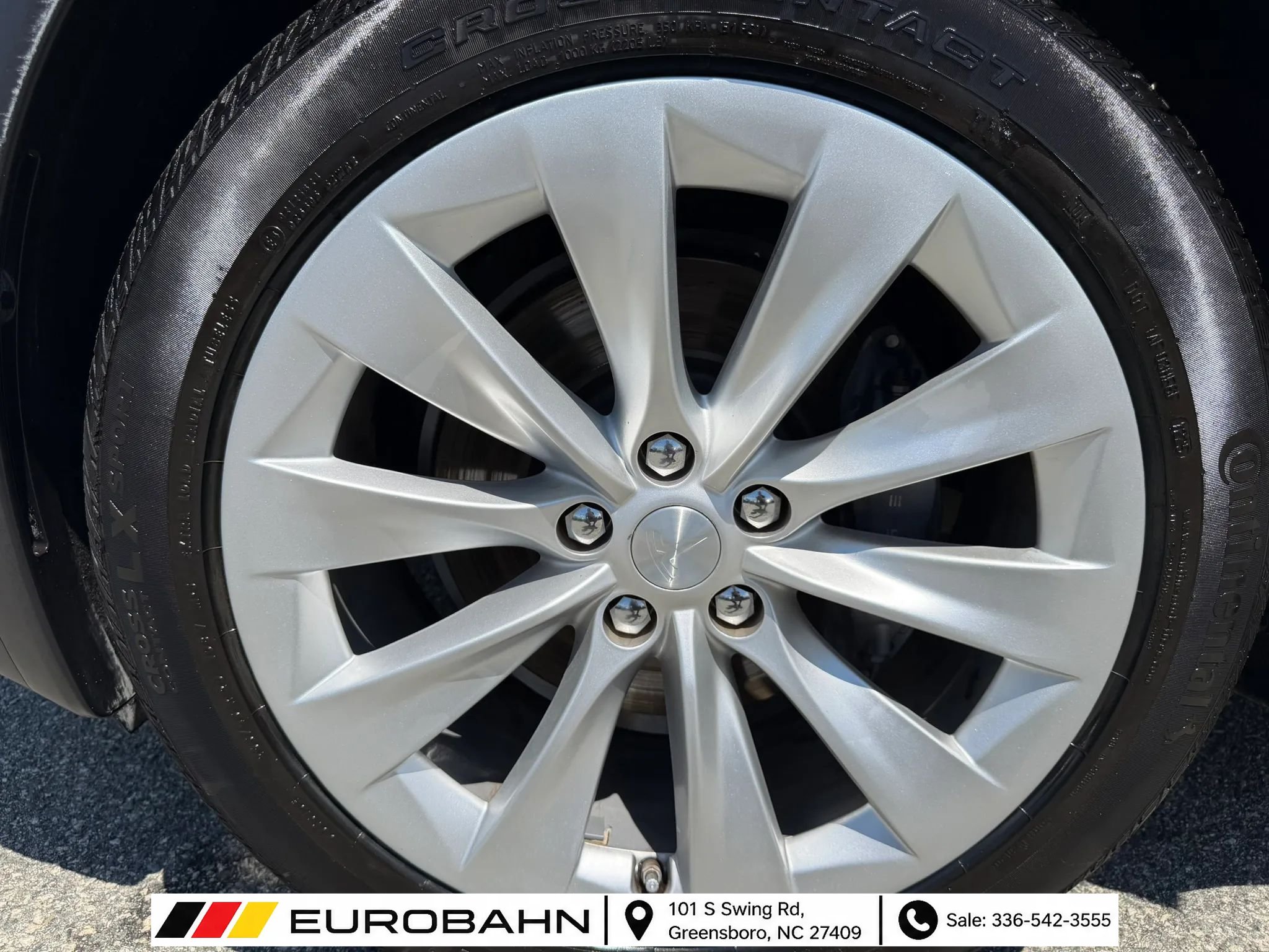Used 2020 Tesla Model X AWD/4WD image 26