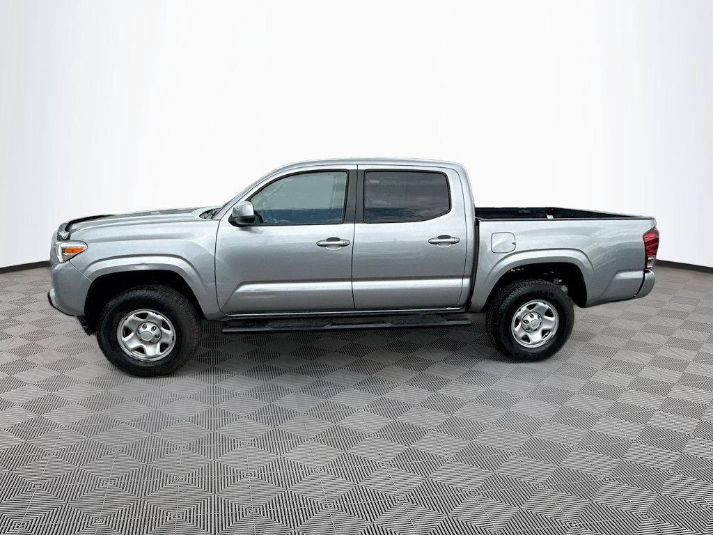 Used 2021 Toyota Tacoma SR AWD/4WD image 9