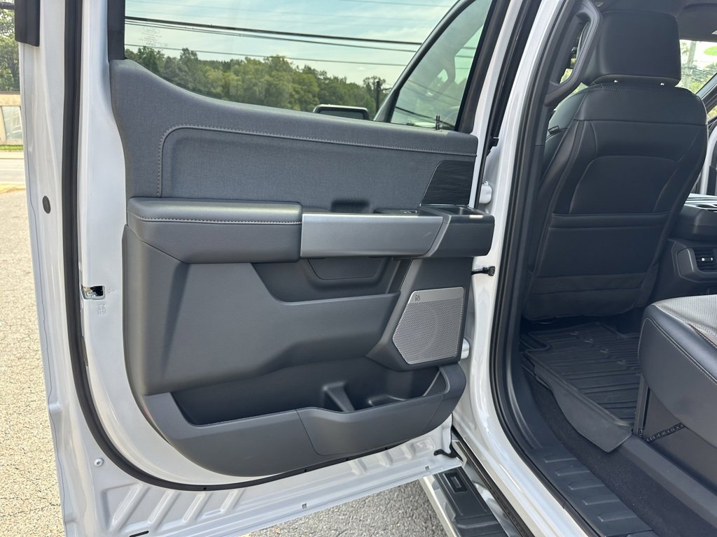 Used 2025 Ford F150 Lariat w/ Equipment Group 501A Mid image 21