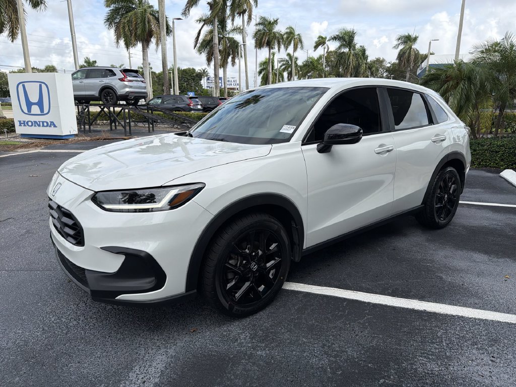 Certified 2024 Honda HR-V Sport image 4