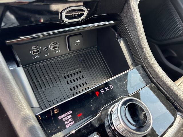 New 2026 Jeep Grand Cherokee Limited w/ Luxury Tech Group II AWD/4WD image 25