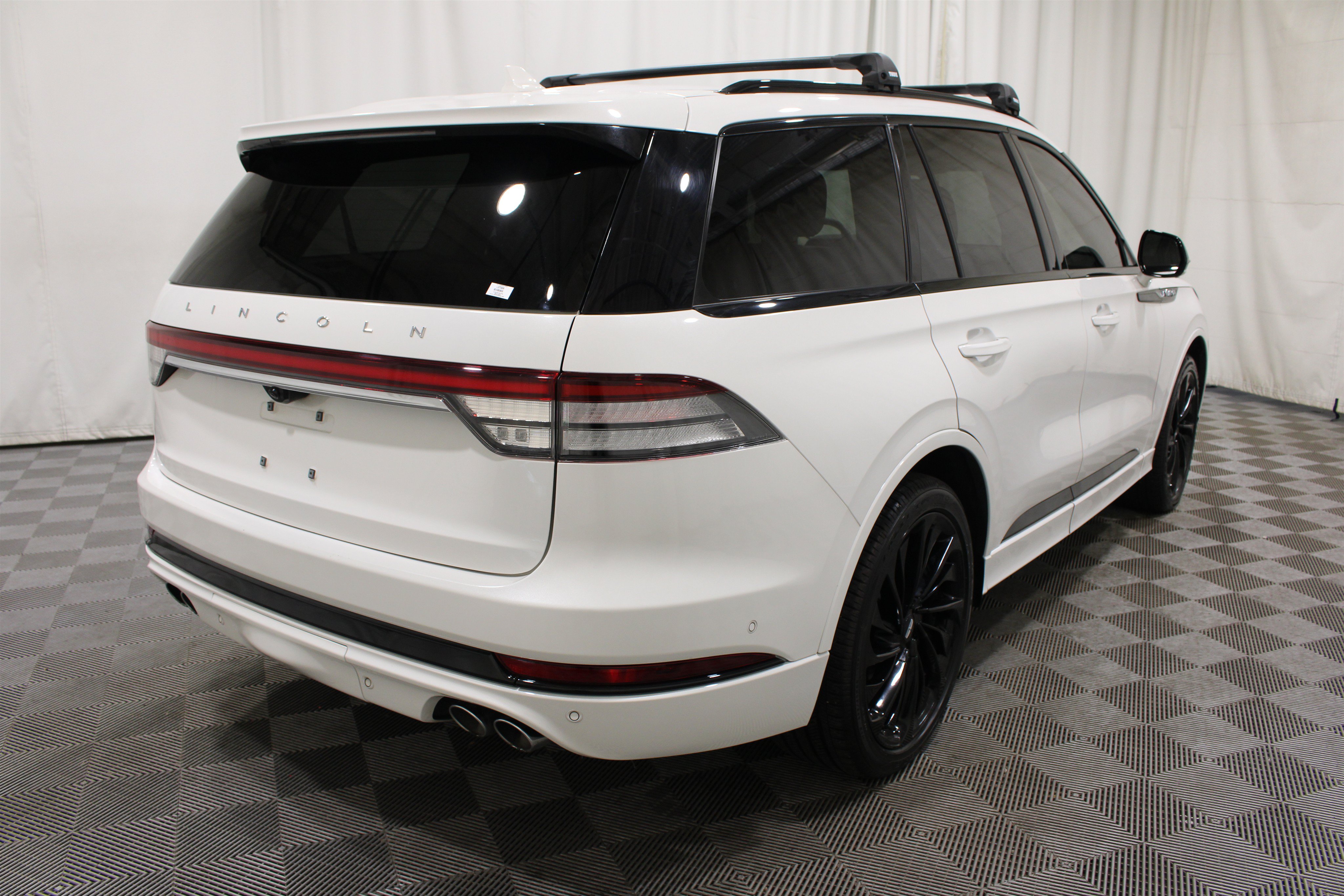 Used 2023 Lincoln Aviator Reserve w/ Equipment Group 201A AWD/4WD image 36