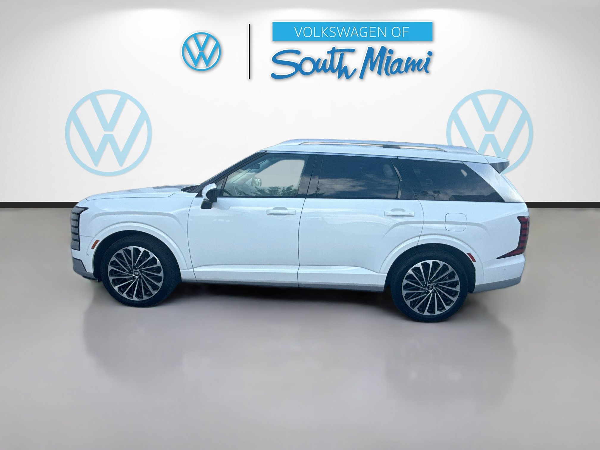 Used 2026 Hyundai Palisade Calligraphy FWD image 4
