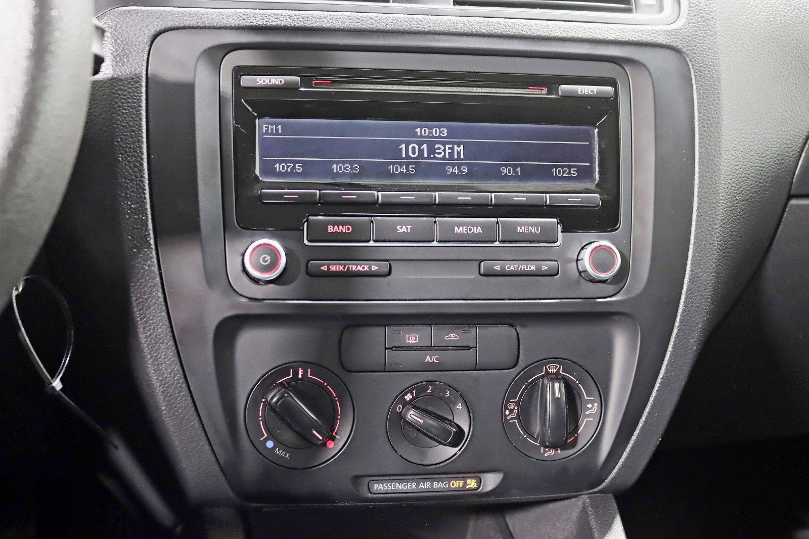 Used 2014 Volkswagen Jetta SE image 16