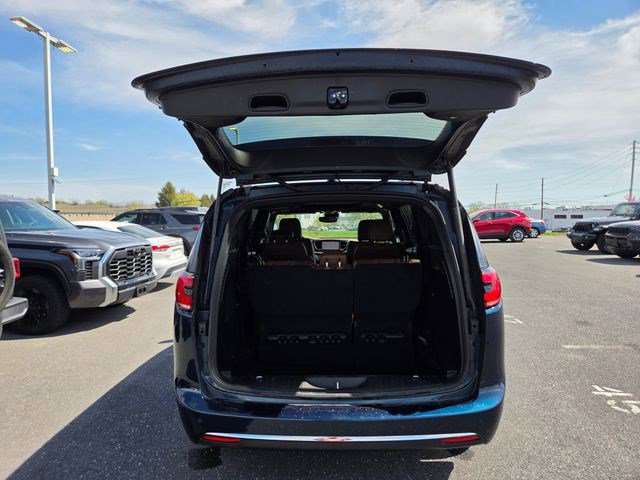 Used 2021 Chrysler Pacifica Limited w/ Premium & Safety Sphere Group image 25