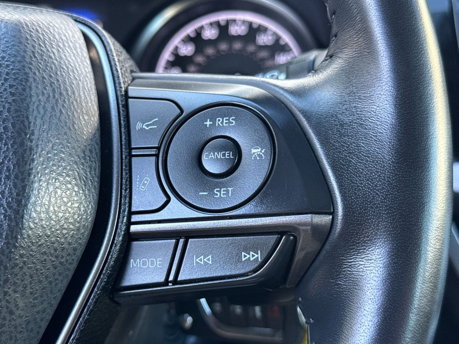 Used 2024 Toyota Camry SE image 23