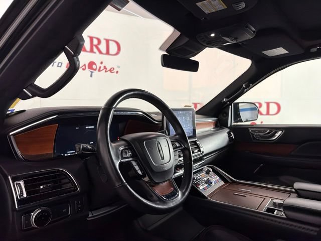 Used 2018 Lincoln Navigator L Reserve w/ Technology Package AWD/4WD image 27