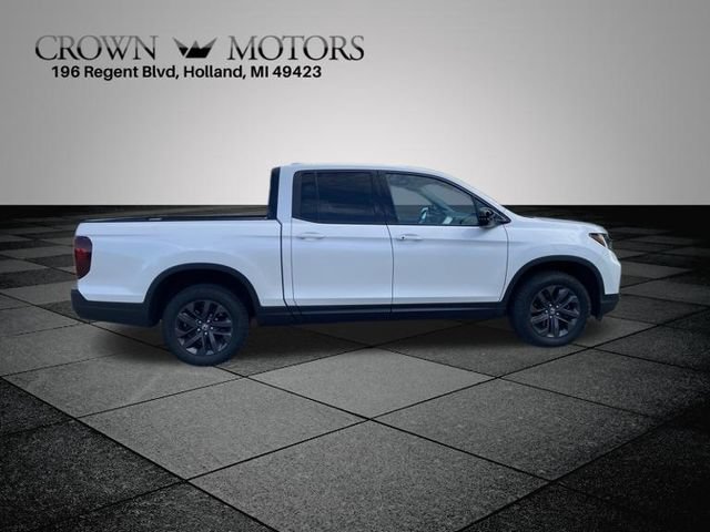 Used 2023 Honda Ridgeline Sport image 11