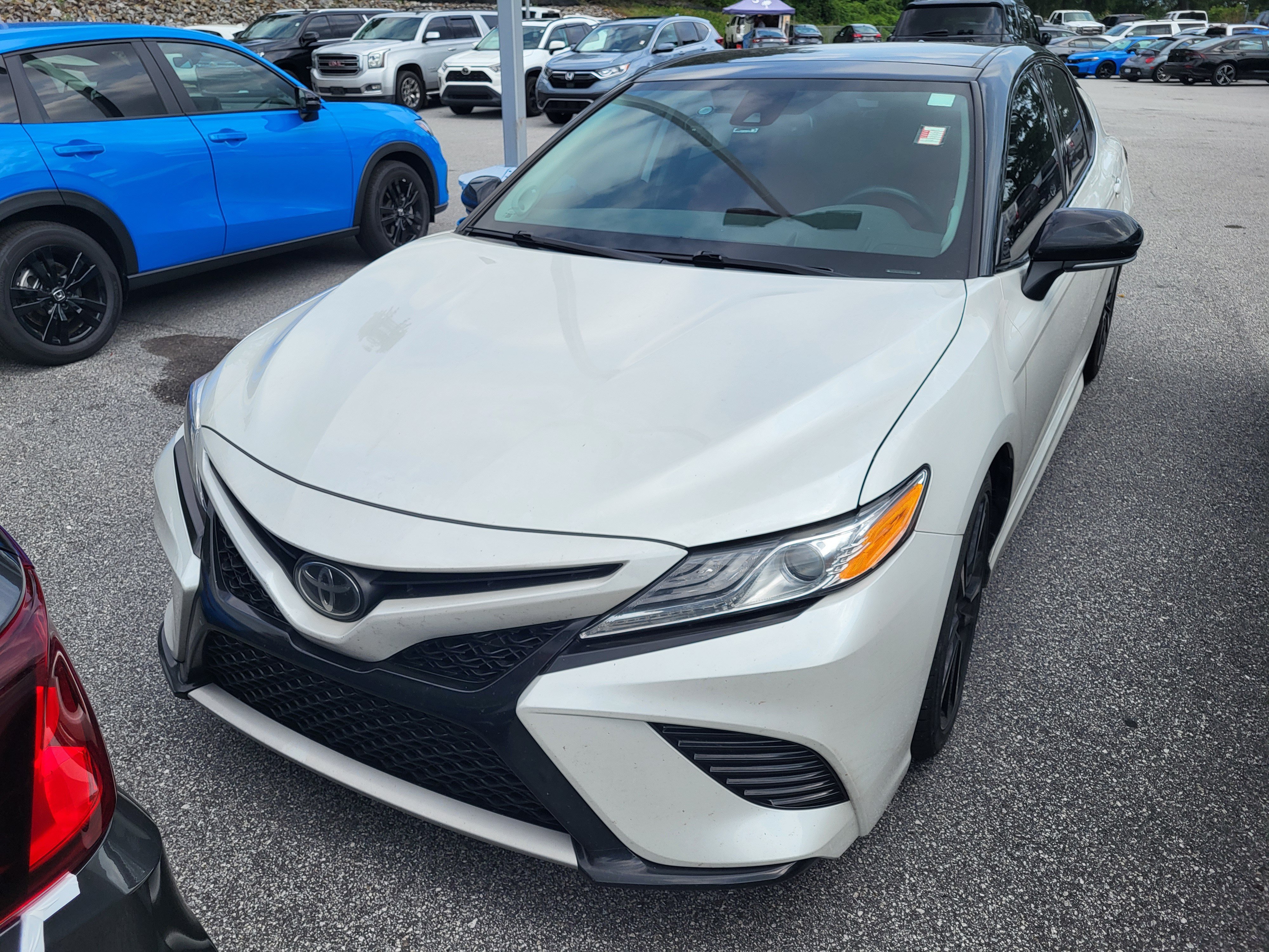 Used 2020 Toyota Camry XSE FWD image 2