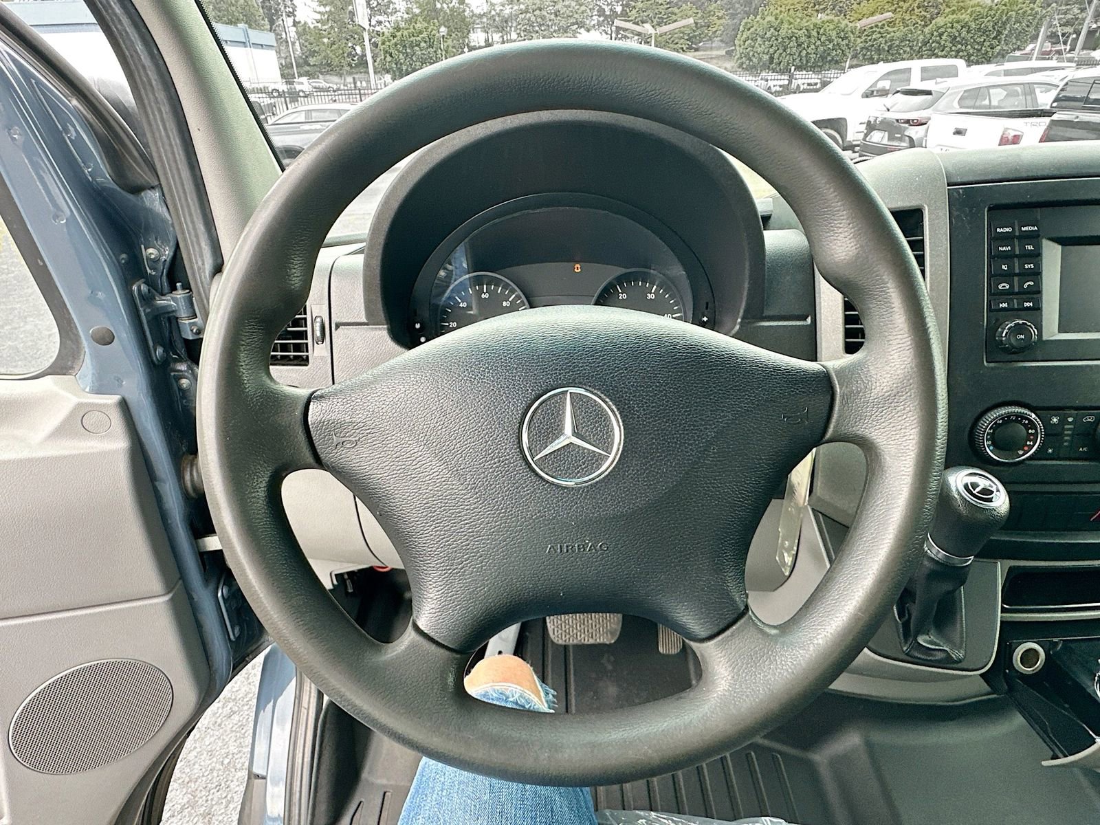 Used 2018 Mercedes-Benz Sprinter 2500 image 11