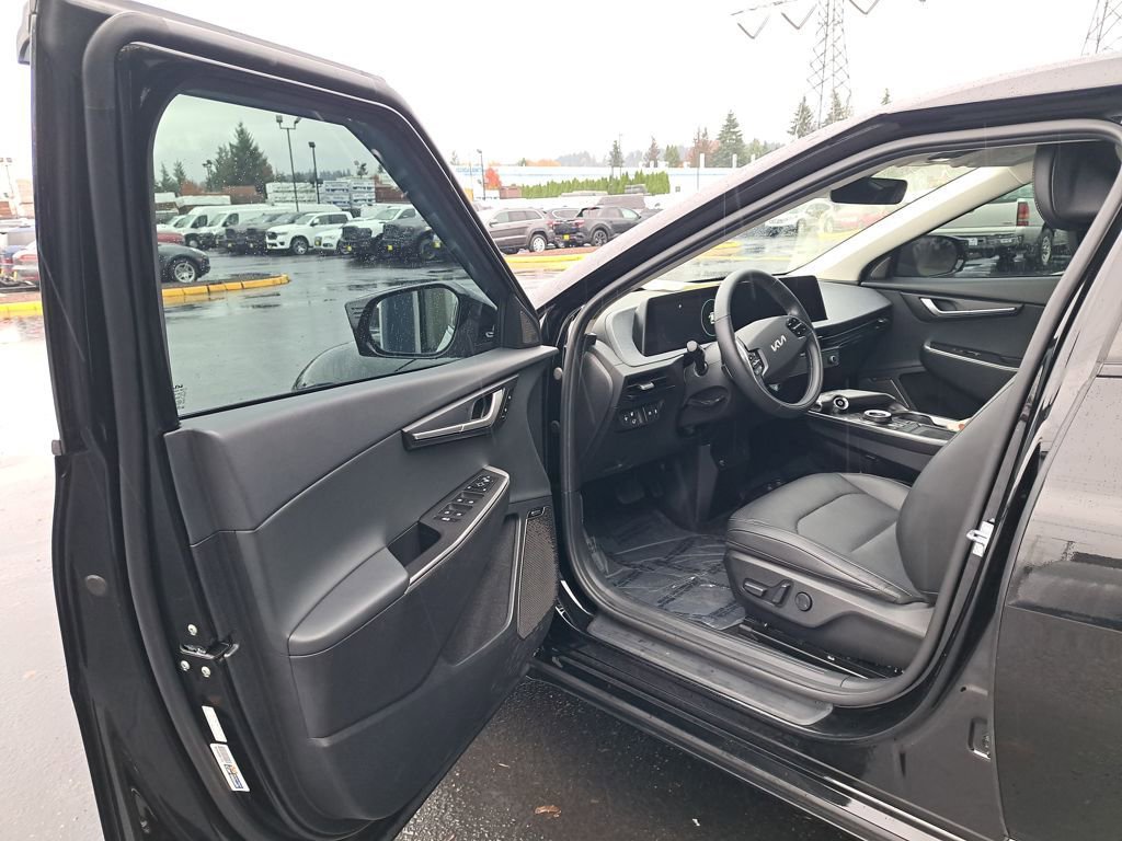 Used 2022 Kia EV6 Wind image 11