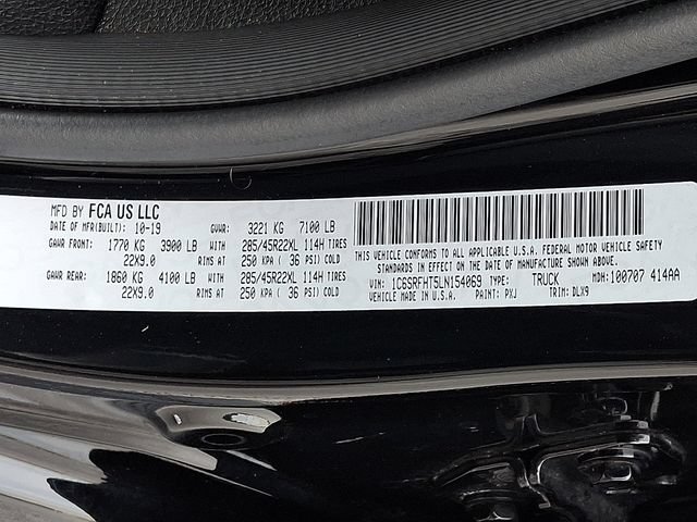 Used 2020 RAM 1500 Limited w/ Black Appearance Package AWD/4WD image 28