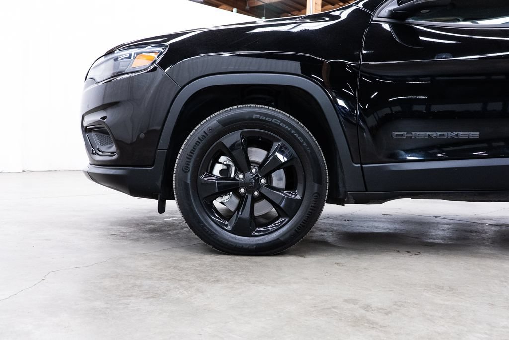Used 2023 Jeep Cherokee Altitude Lux AWD/4WD image 7