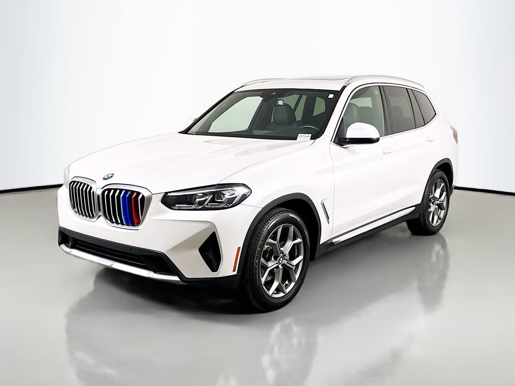 Used 2024 BMW X3 sDrive30i image 3