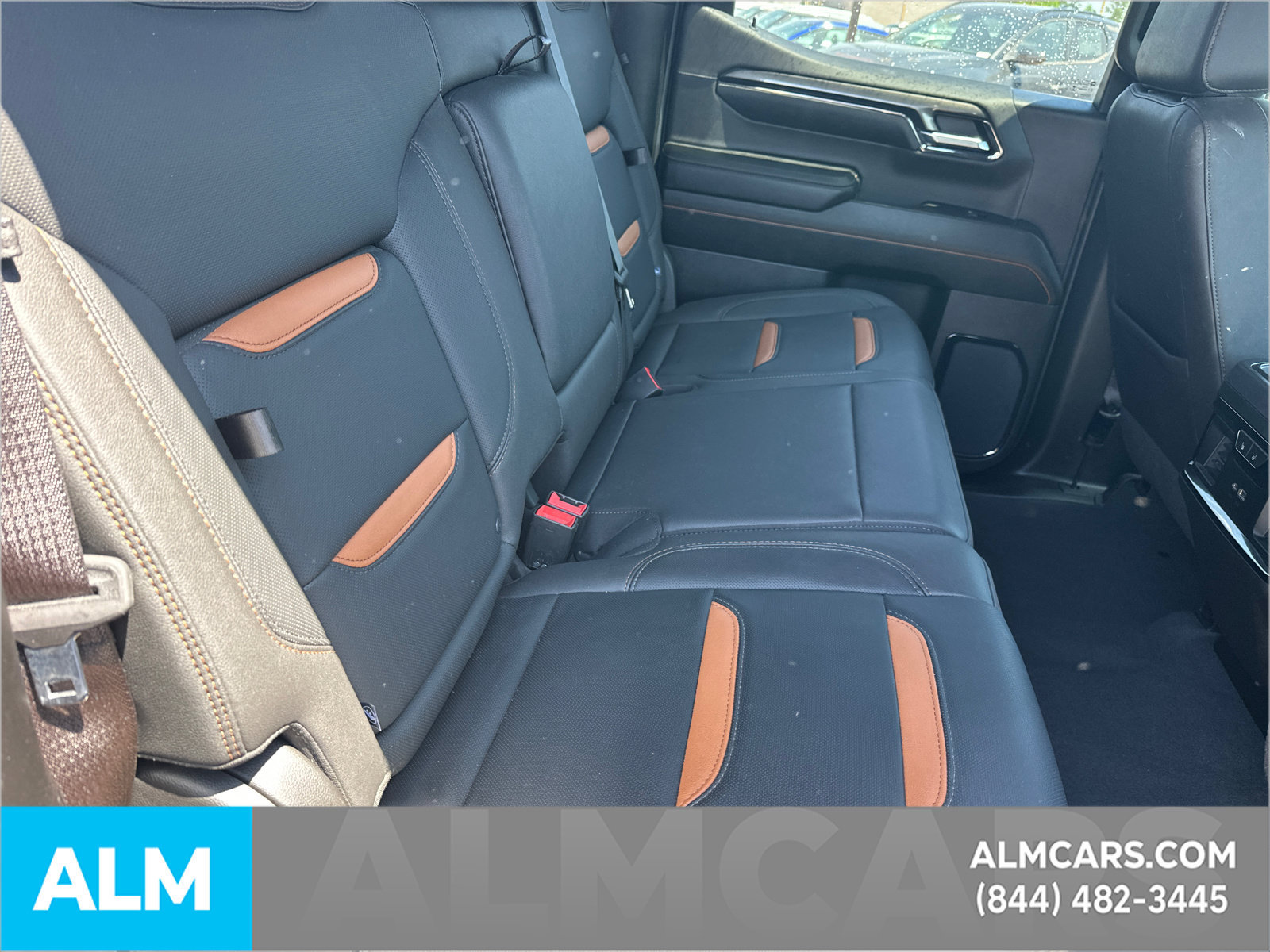 Used 2024 GMC Sierra 1500 AT4 w/ Technology Package AWD/4WD image 17
