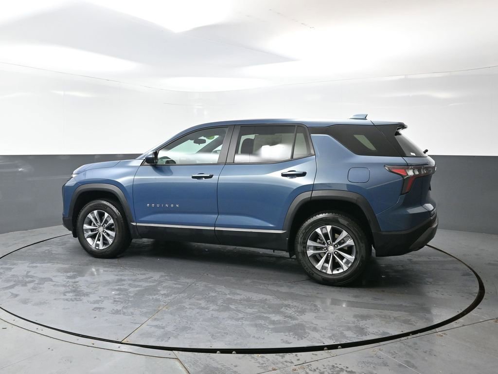 Used 2025 Chevrolet Equinox LT AWD/4WD image 11