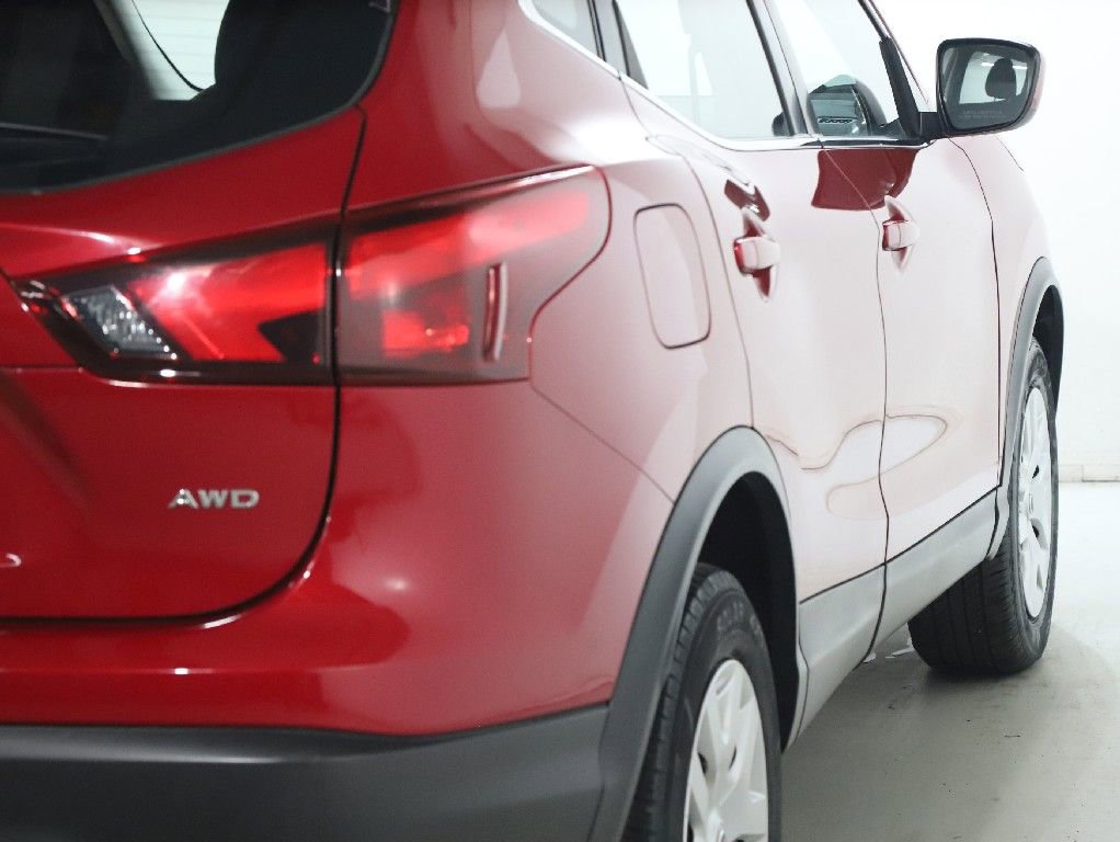 Used 2018 Nissan Rogue Sport S image 43