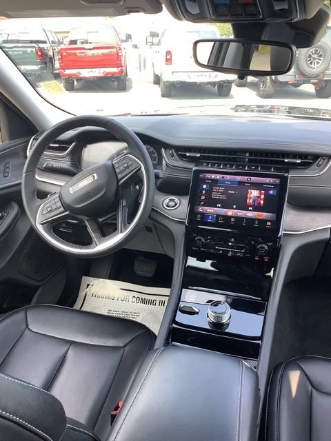 Certified 2023 Jeep Grand Cherokee Limited AWD/4WD image 15