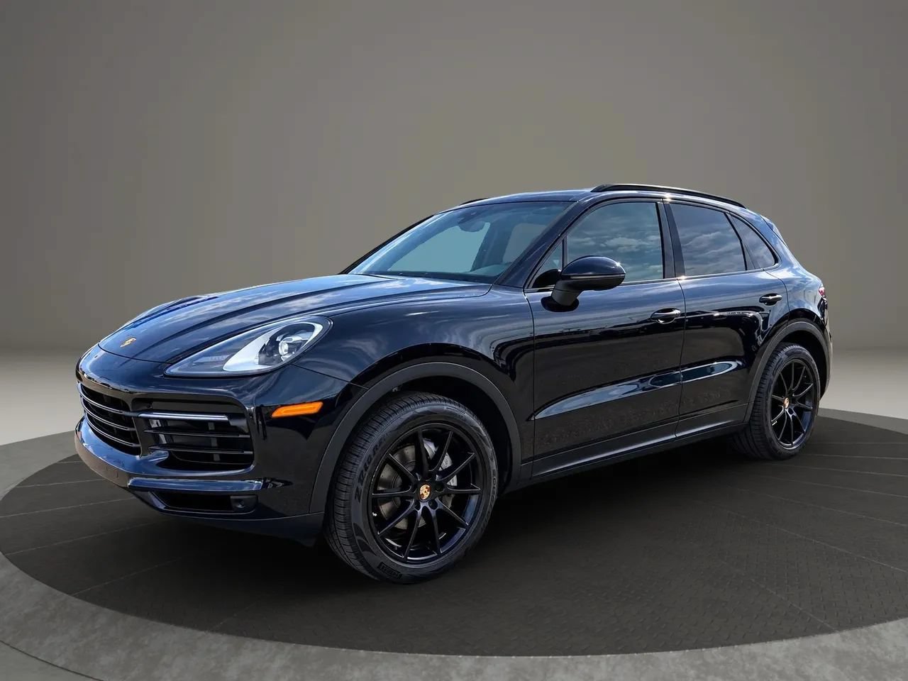 Used 2019 Porsche Cayenne AWD/4WD image 1