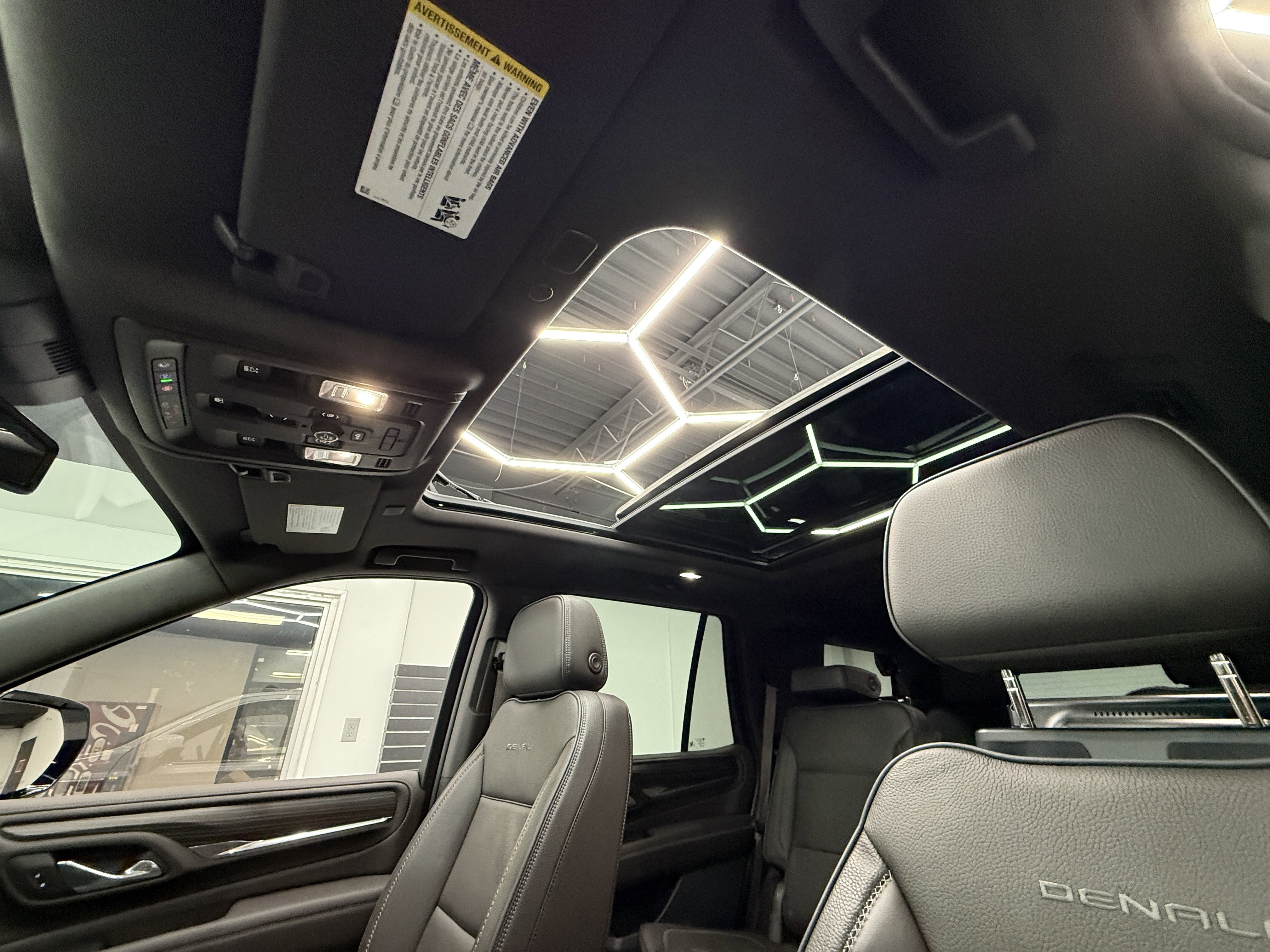 Used 2024 GMC Yukon Denali image 14