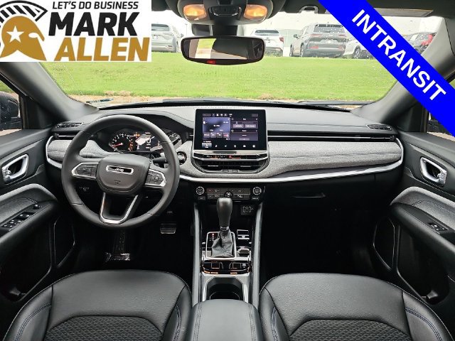 Used 2024 Jeep Compass Latitude AWD/4WD image 19