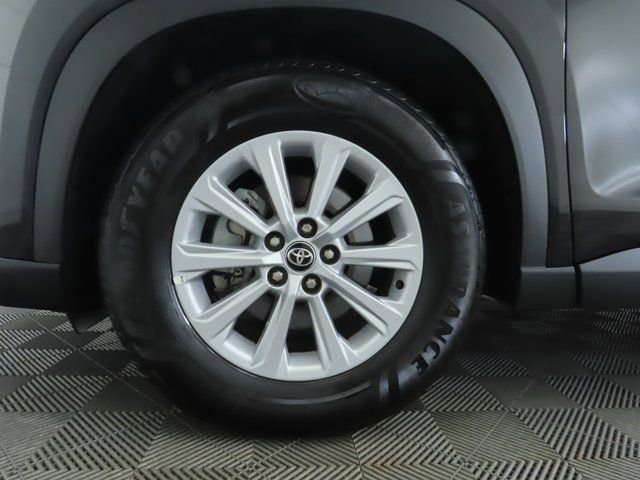 Used 2025 Toyota Grand Highlander FWD image 30