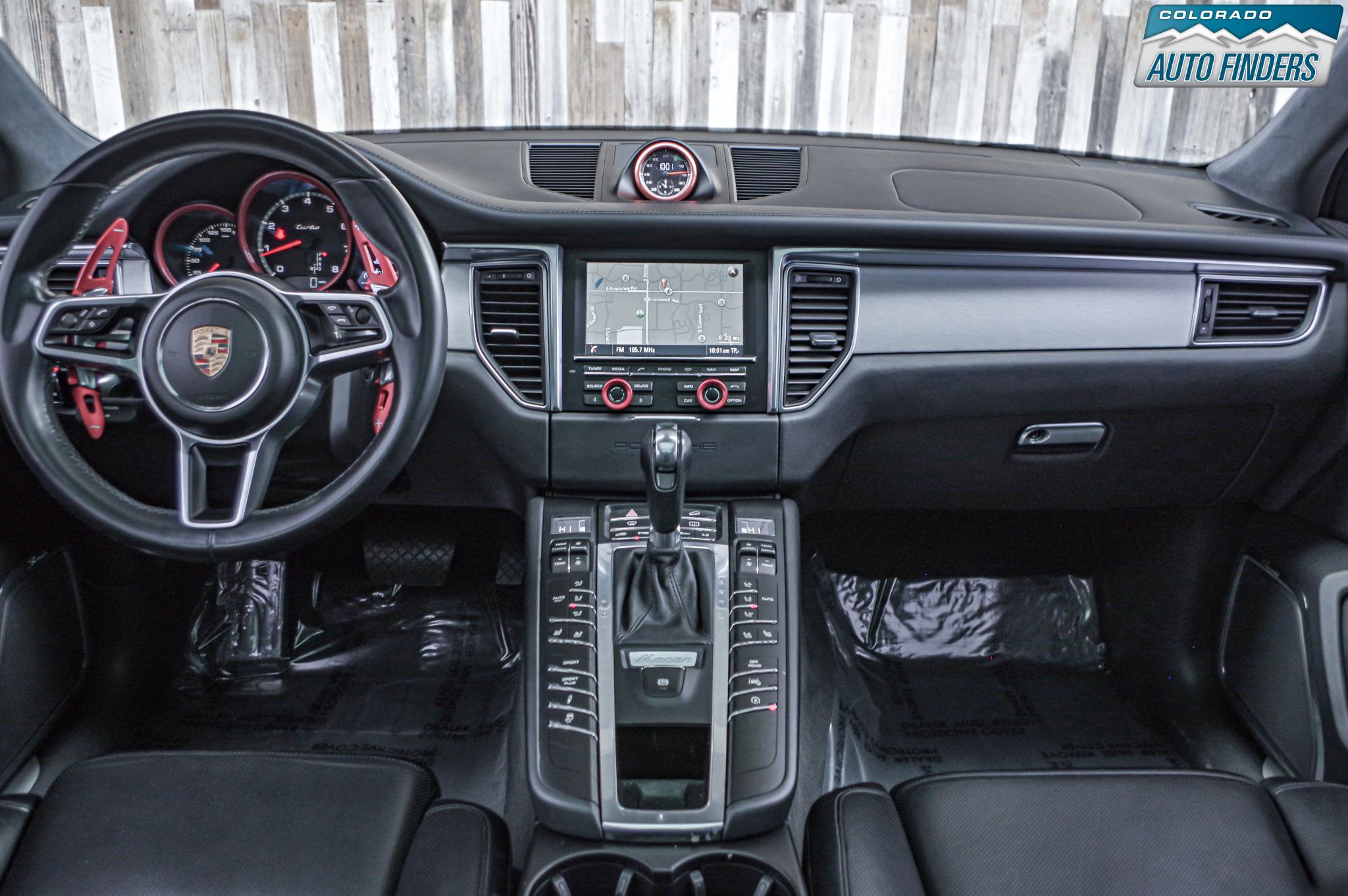 Used 2015 Porsche Macan Turbo image 17