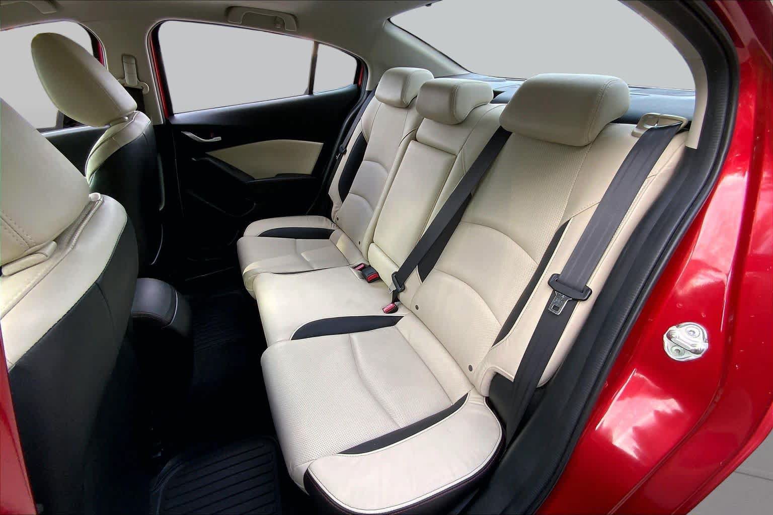 Used 2014 MAZDA MAZDA3 s Grand Touring w/ Technology Package FWD image 21