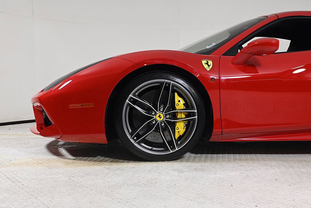 Used 2018 Ferrari 488 Spider image 25