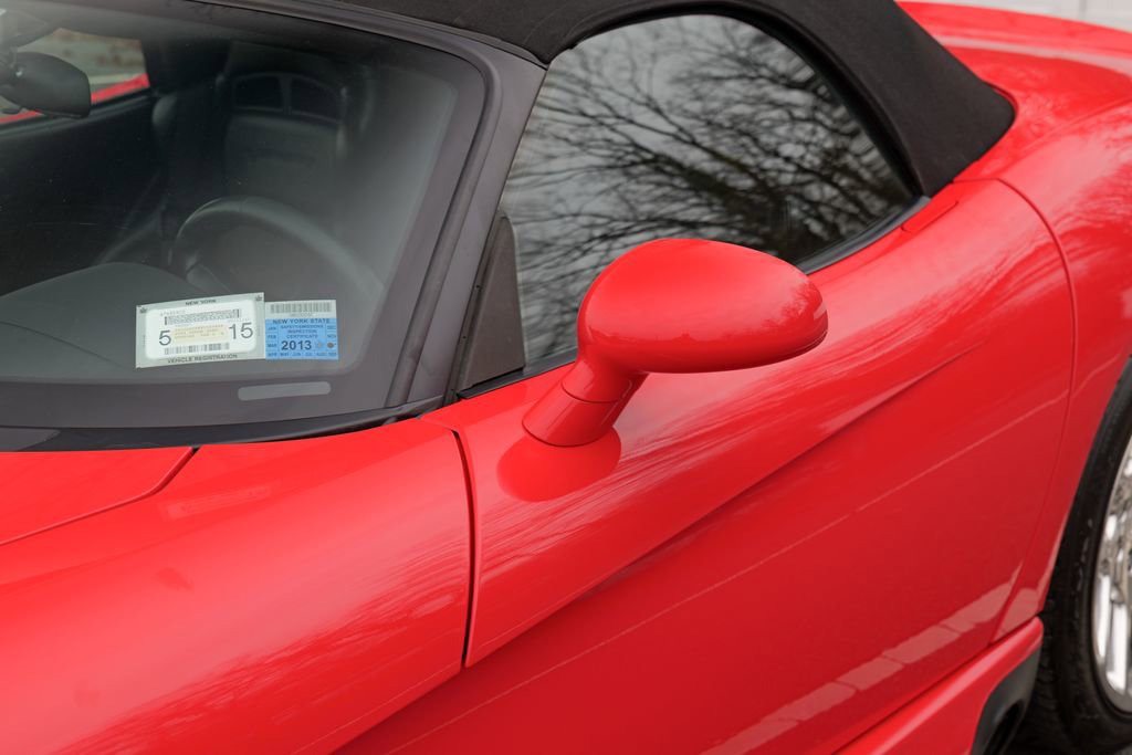 Used 2004 Dodge Viper SRT-10 image 19
