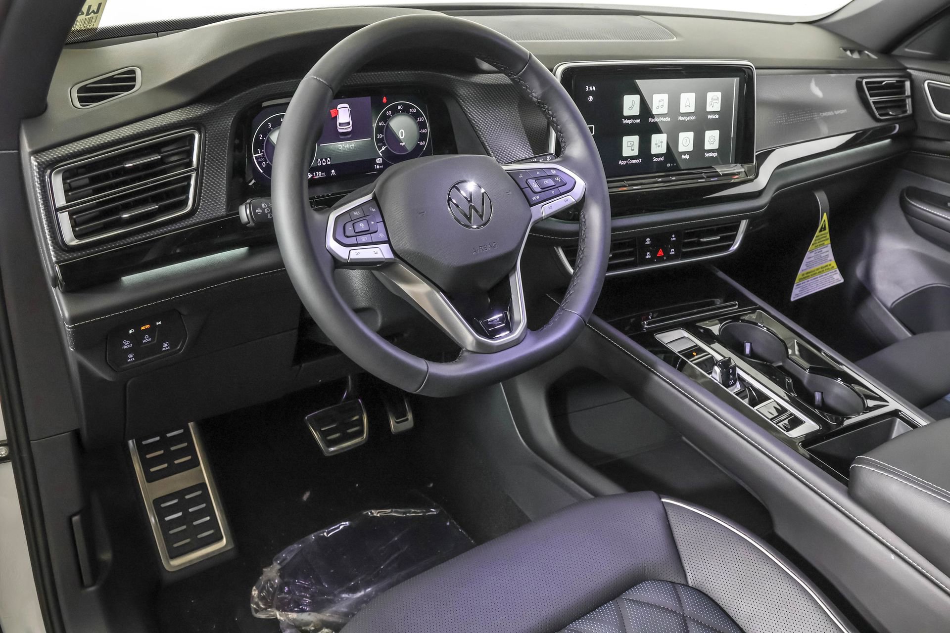 New 2026 Volkswagen Atlas Cross Sport SEL Premium R-Line image 3