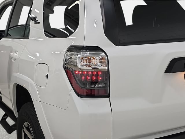 Certified 2023 Toyota 4Runner TRD Off-Road Premium w/ Moonroof Package AWD/4WD image 31